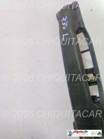 PUXADOR PORTA FRENTE ESQ EXT MERCEDES SLK (170) 