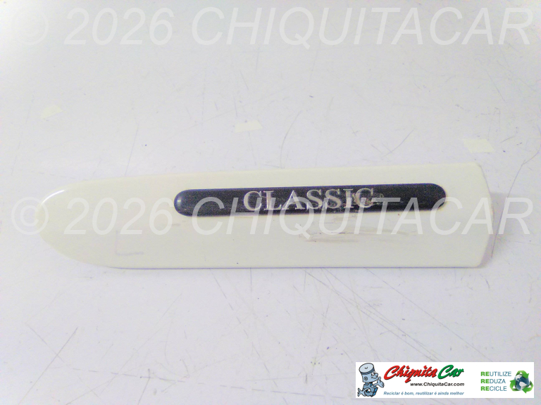 FRISO GUARDA LAMAS FRENTE ESQ MERCEDES Classe C (203) 