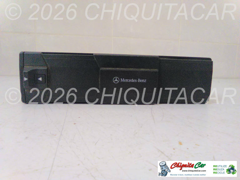 CAIXA/LEITOR CD  MERCEDES Classe E (210) 