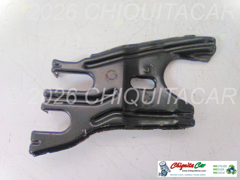 SUPORTE MASCARA ESQ MERCEDES Classe C (203) 