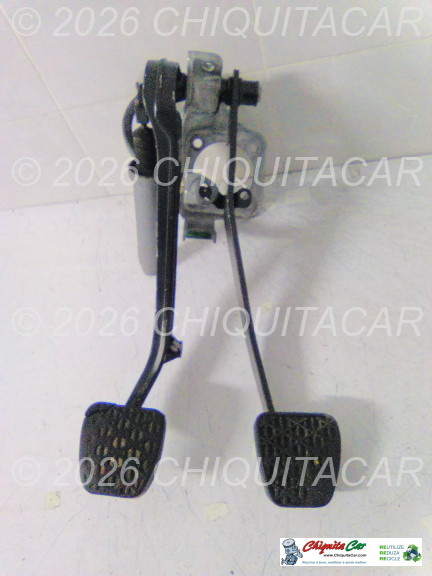 CONJUNTO PEDAIS MERCEDES 190 (201)