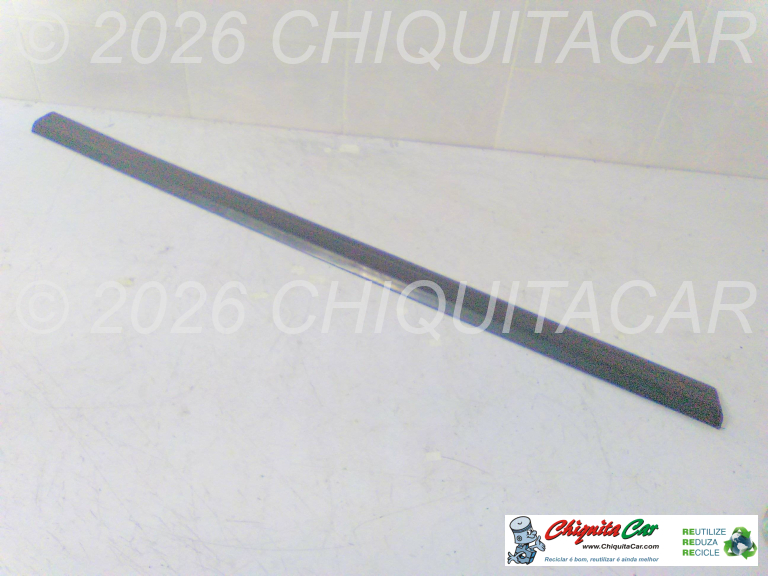 FRISO ESTR PORTA FRENTE ESQ INF MERCEDES 190 (201)