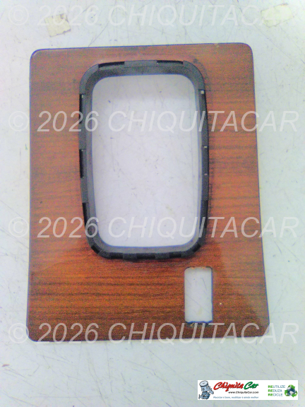 REVESTIMENTO CONSOLA VERTICAL MERCEDES 190 (201)
