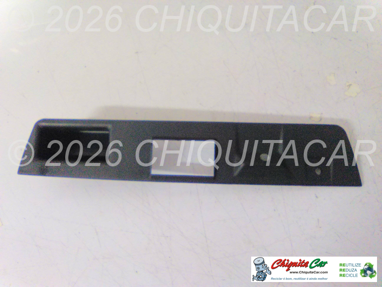 REVESTIMENTO TAMPA MALA INF  MERCEDES Classe C (202) 