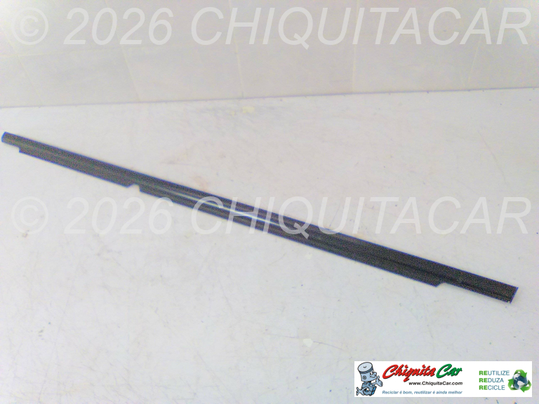 FRISO EXT VIDRO PORTA TRAS ESQ  MERCEDES Classe C (204) 