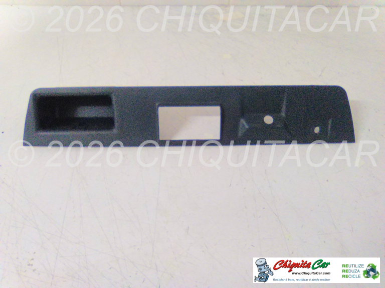 REVESTIMENTO TAMPA MALA INF  MERCEDES Classe C (202) 