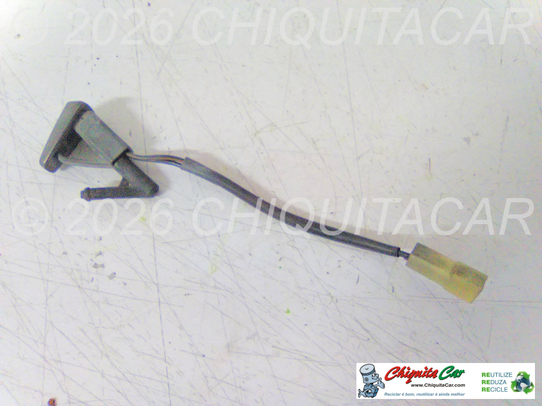 BICO ESGUICHO MERCEDES 190 (201)