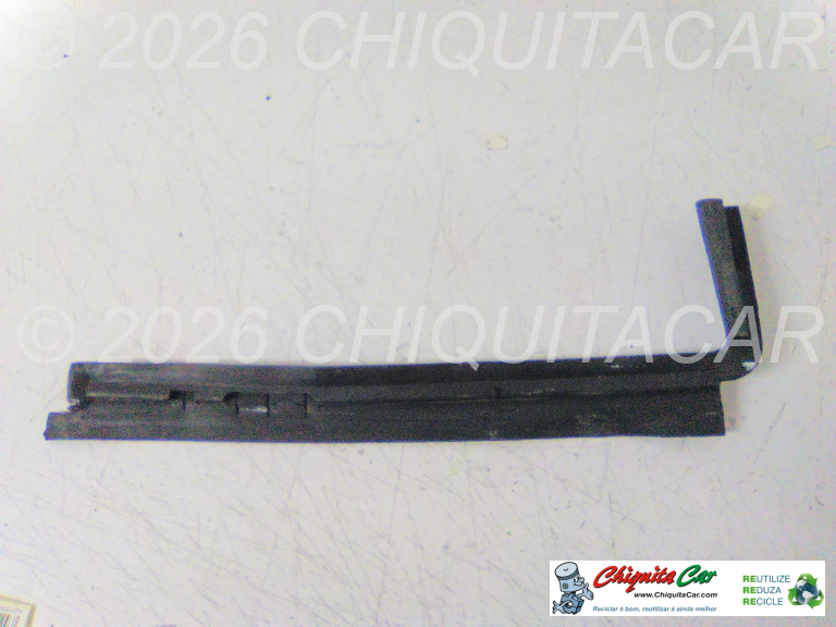 BORRACHA FRISO INF OPTICA DTA MERCEDES 190 (201)