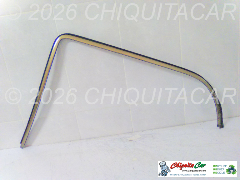 FRISO VIDRO TRASEIRO DTO MERCEDES Classe E (210) 