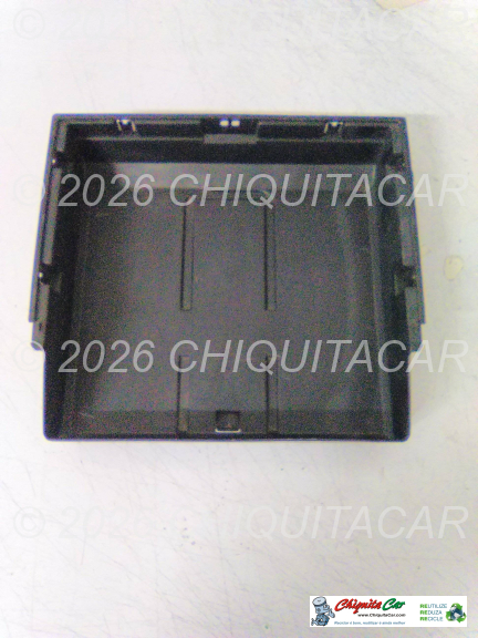 CAIXA PRIMEIROS SOCORROS MERCEDES Classe C (202) 