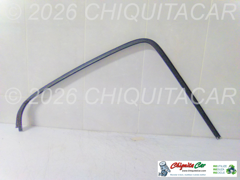 FRISO VIDRO TRAS SUP DTO MERCEDES Classe C (202) 