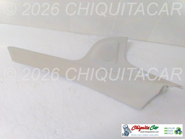 REVESTIMENTO PILAR TRAS DTO MERCEDES Classe C (205) 