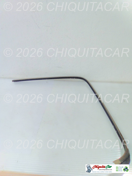 FRISO VIDRO TRASEIRO DTO MERCEDES Classe C (202) 