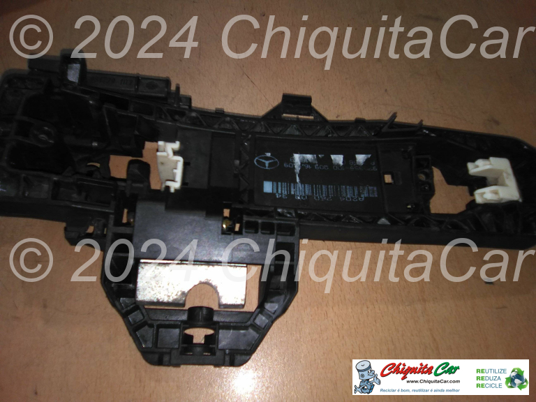 SUPORTE PUXADOR PORTA TRAS DTA MERCEDES Classe C (204)  [2007-2015]