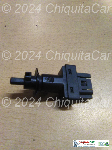 INTERRUPTOR PEDAL EMBRAIAGEM MERCEDES Classe E (210) 