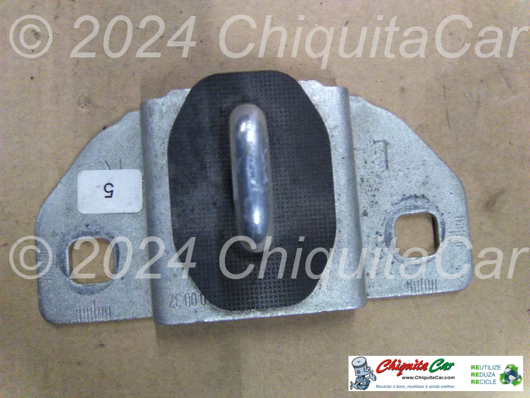 ENGATE FECHO TAMPA MALA MERCEDES Classe C (204) 