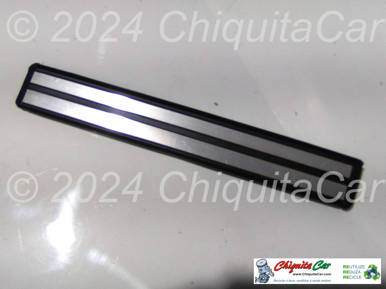 RODAPE PORTA TRAS EXT MERCEDES Classe C (202) 