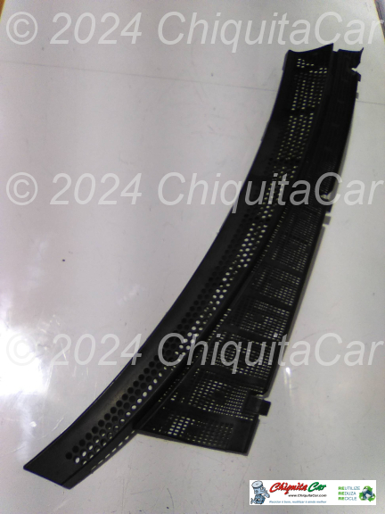 GRADE CANAL AR/AGUA DTO MERCEDES Classe C (202) 