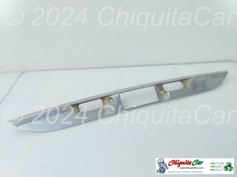 FRISO/PUXADOR TAMPA MALA MERCEDES Classe E (211) 
