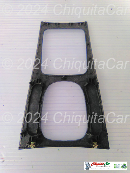 PLACA COBERTURA CONSOLA MERCEDES Classe C (203) 