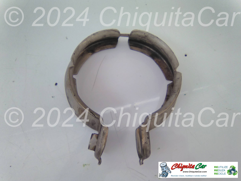 BRAÇADEIRA ESCAPE FRENTE TURBO COMPRESSOR  MERCEDES Classe E (211) 