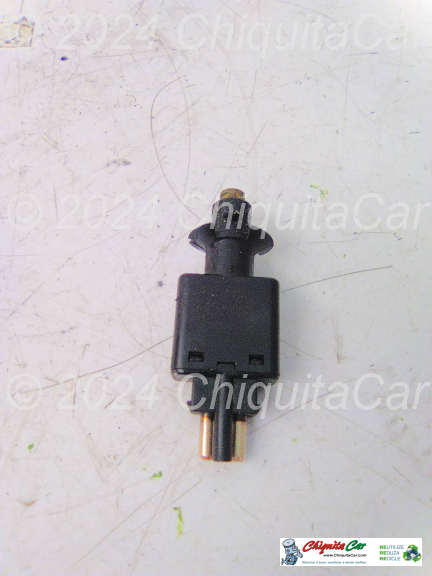 INTERRUPTOR PEDAL EMBRAIAGEM MERCEDES Classe C (202) 