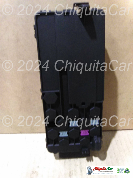 CAIXA FUSIVEIS TRAS  0