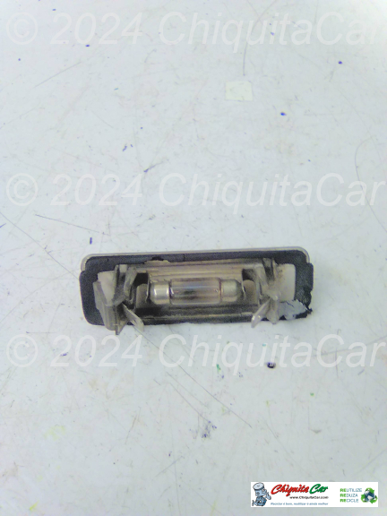 LUZ CHAPA MATRICULA MERCEDES Classe E (210) 